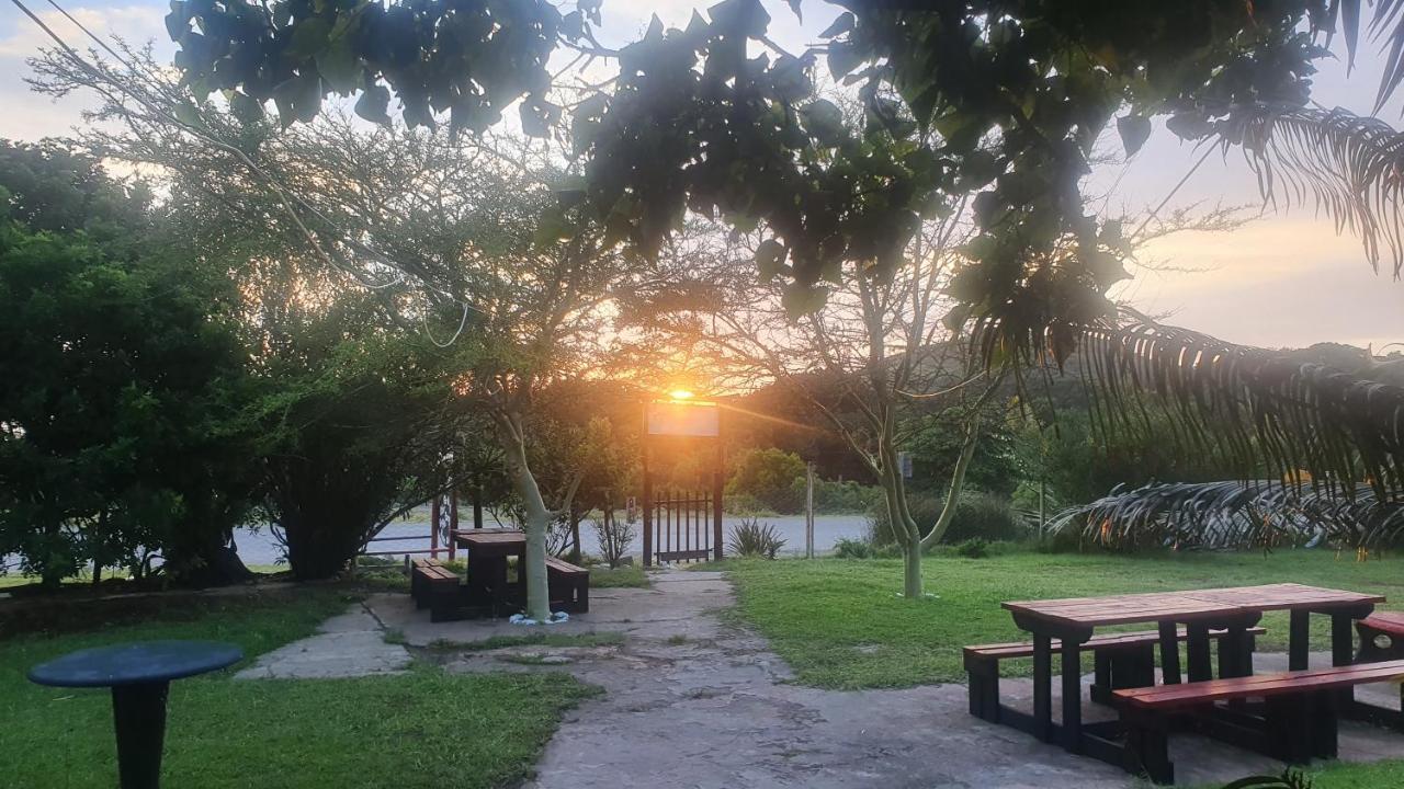 Sunset Bed And Breakfast Coffee Bay Exterior foto